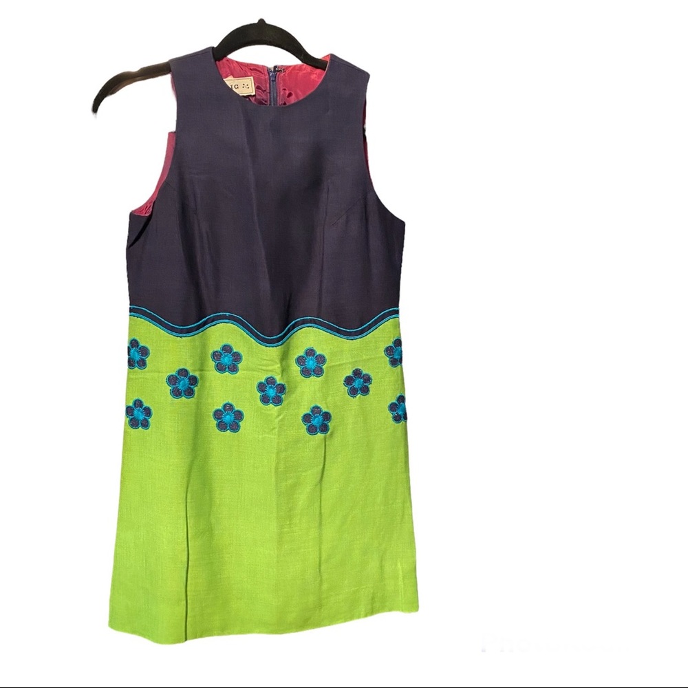 Vintage 60’s  Mod Shift Dress with Embroidered Flowers - Picture 2 of 6